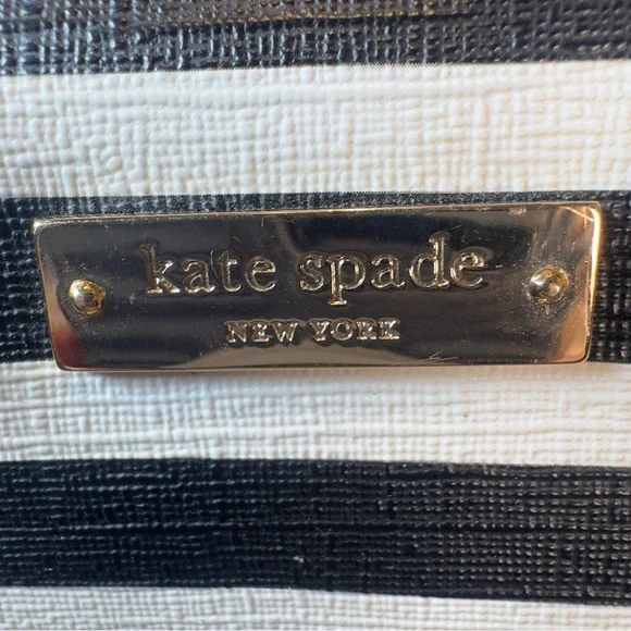 Kate Spade Black and White Striped Laptop/Tablet Sleeve EUC - Picture 7 of 10